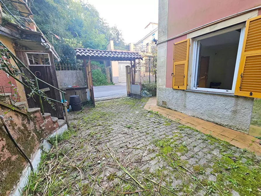Immagine 25 di Bilocale in vendita  in Via campomorone 93 a Genova