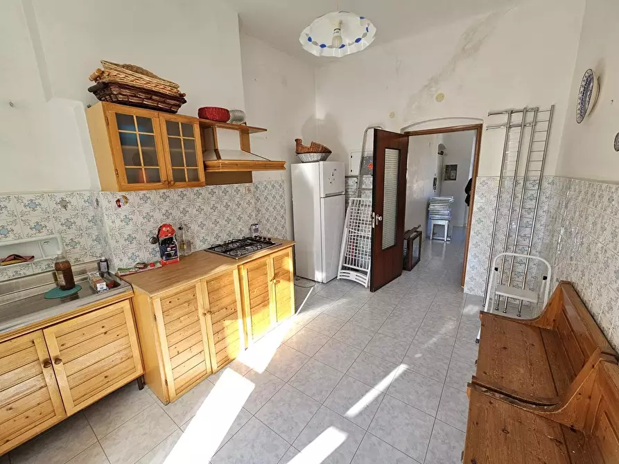 Immagine 10 di Trilocale in vendita  in Via Giovanni Lanza 3 a Genova