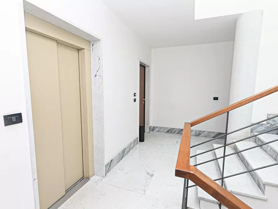 Immagine 48 di Attico in vendita  in Via Morego 55 a Genova