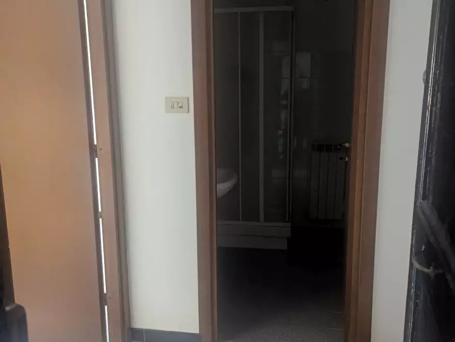 Immagine 4 di Bilocale in vendita  in Via Vittorio Veneto a Busalla