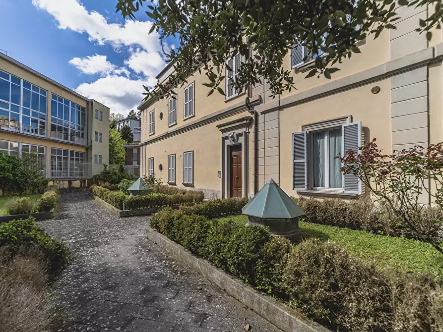 Immagine 18 di Bilocale in vendita  in Viale Nazario Sauro 5 a Siena