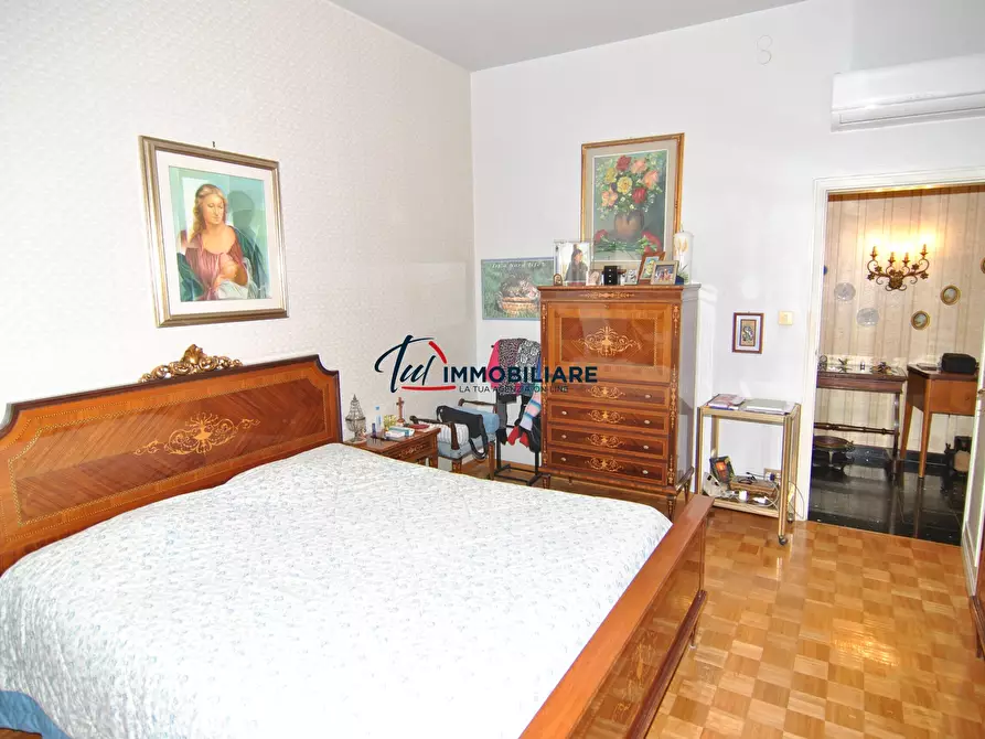Immagine 18 di Pentalocale in vendita  in Viale Fabbricotti 106 a Livorno