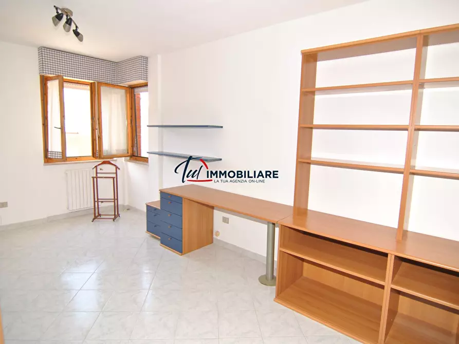 Immagine 17 di Quadrilocale in vendita  in Via Jean Monnet 4 a Livorno
