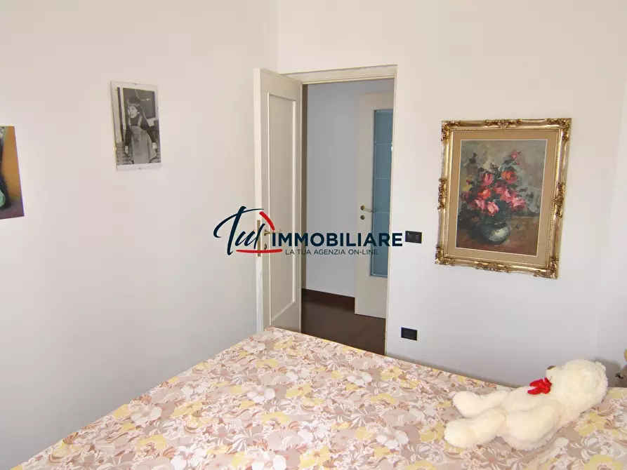 Immagine 11 di Villa in vendita  in Via Kaiser Parodi 15 a Livorno