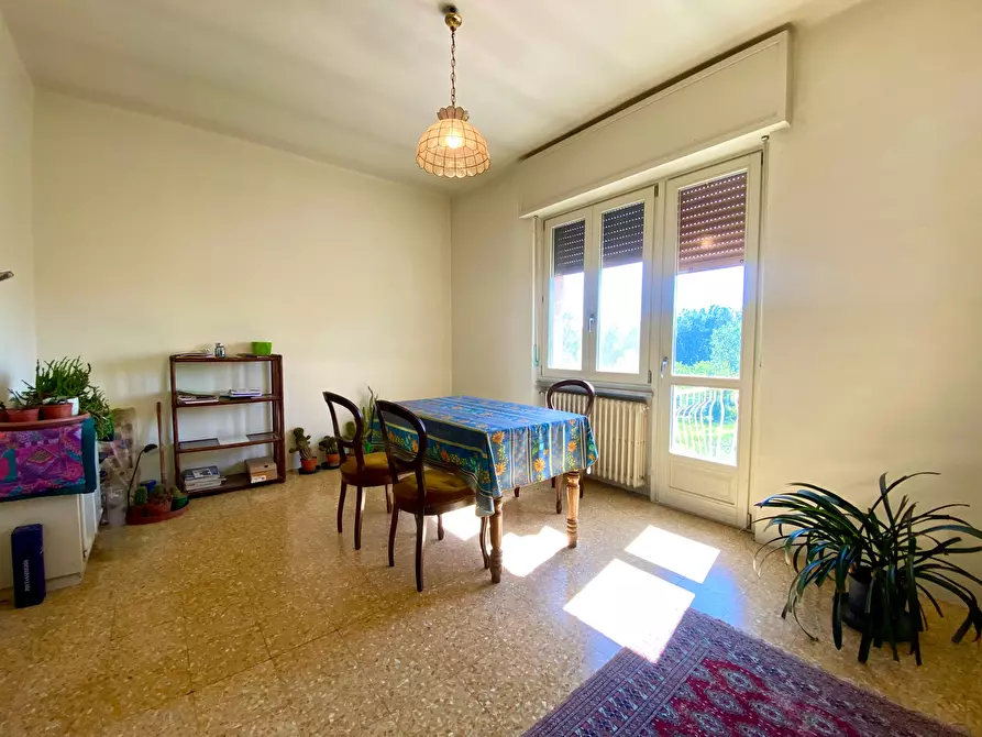 Immagine 9 di Trilocale in vendita  in SP661 16 a Monchiero