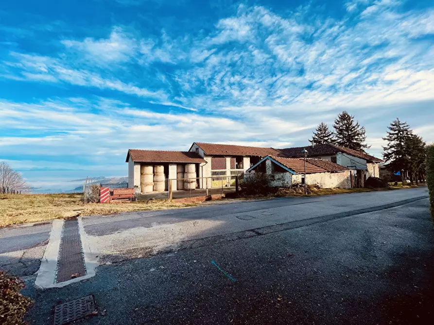 Immagine 15 di Rustico / casale in vendita  in Via Ballerina 14 a Montelupo Albese