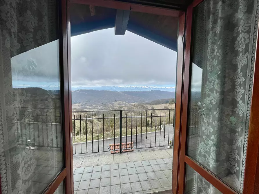 Immagine 16 di Villa in vendita  in Via Arezzana 3 a Mombarcaro