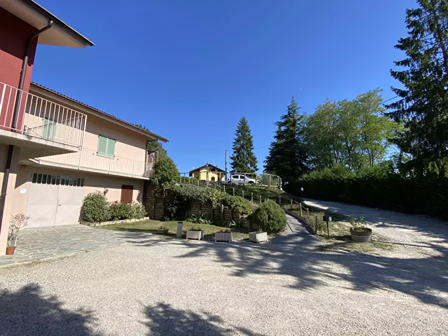 Immagine 7 di Villa in vendita  in Località Cerreta 1 a Roddino