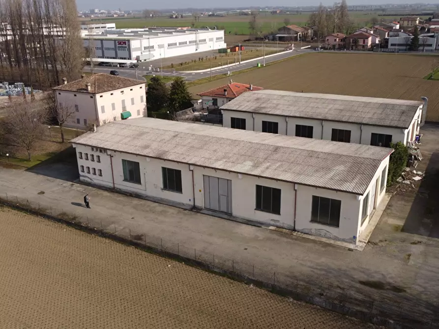 Immagine 4 di Attività artigianale in vendita  in via fienilbruciato 2 a Sissa Trecasali