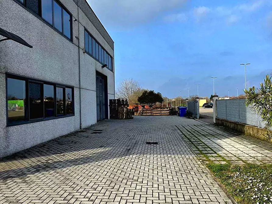 Immagine 16 di Capannone industriale in vendita  in Via Galileo Galilei 14 a Sissa Trecasali