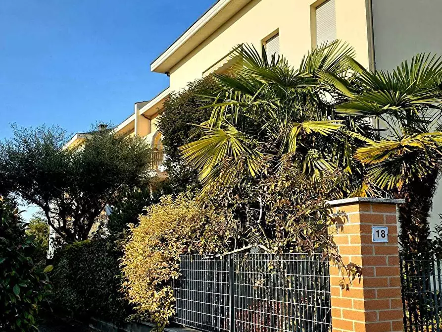 Immagine 1 di Trilocale in vendita  in Via G. Verdi 18 a Torrile