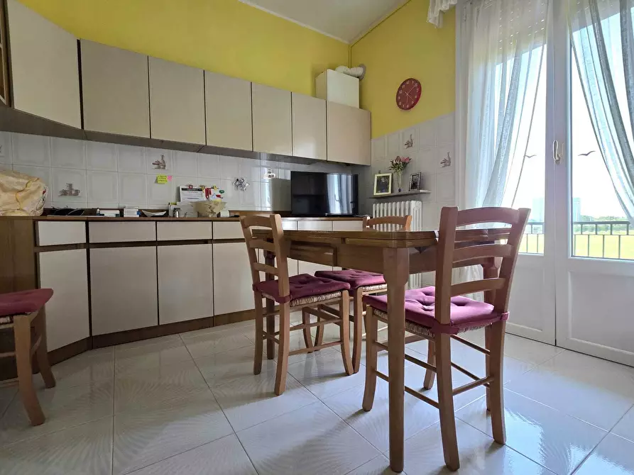Immagine 7 di Trilocale in vendita  in viale delle esposizioni 83 a Parma