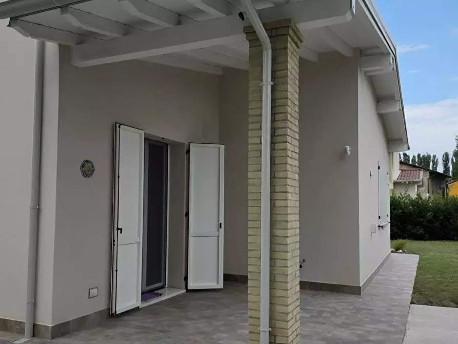 Immagine 41 di Villa in vendita  in Via Ponticella 24 a Sissa Trecasali