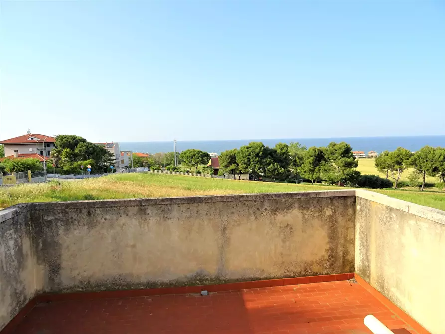 Immagine 15 di Villa in vendita  a Montemarciano