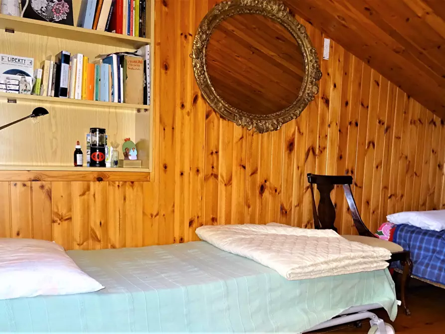 Immagine 13 di Mansarda in vendita  a Senigallia