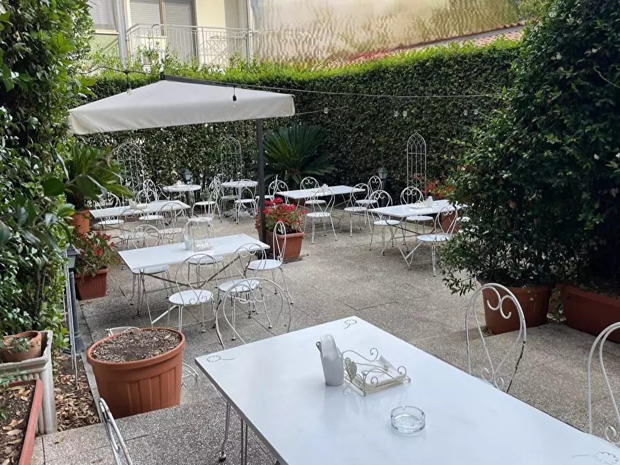 Immagine 1 di Pizzeria / Pub in vendita  a Senigallia