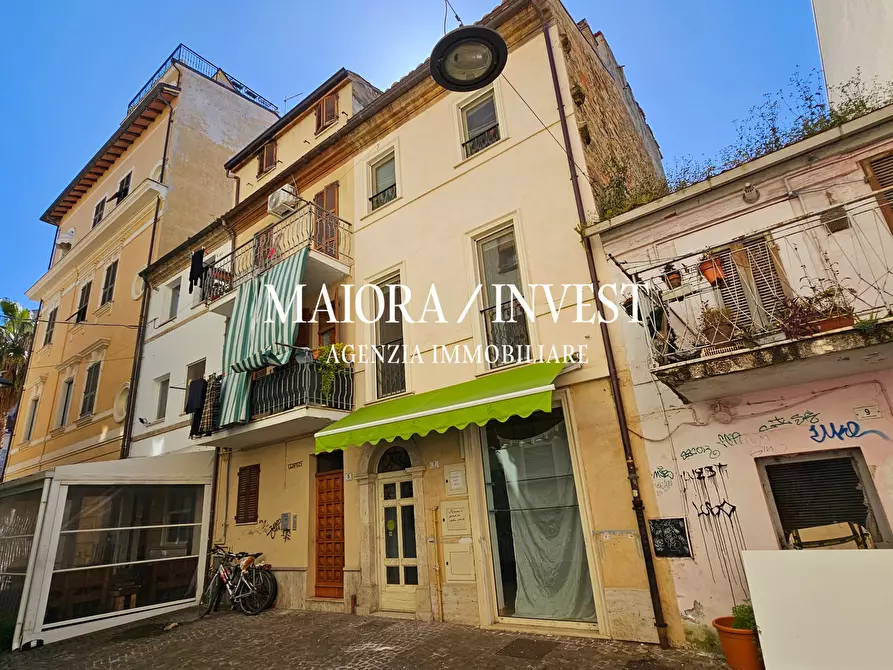 Immagine 15 di Locale commerciale in vendita  a San Benedetto Del Tronto