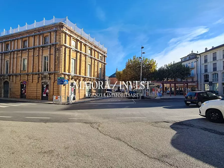 Immagine 3 di Locale commerciale in vendita  in via Corso Adriatico a Sant'egidio Alla Vibrata