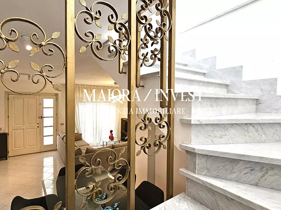 Immagine 9 di Villa in vendita  a Grottammare