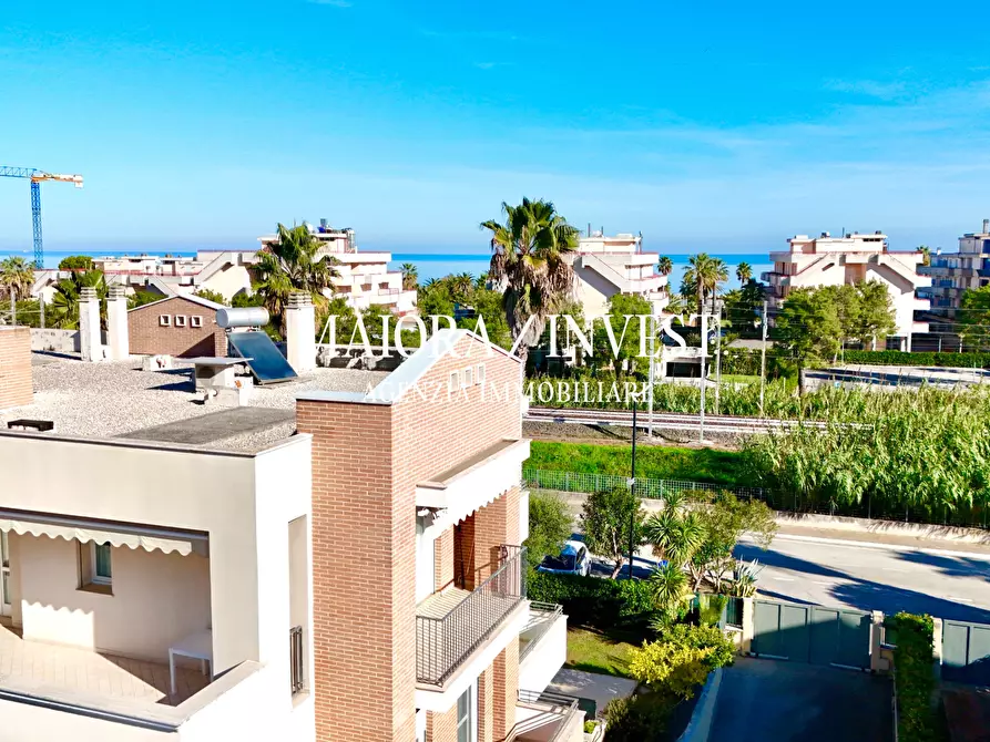 Immagine 22 di Trilocale in vendita  in via Modigliani 2 a Grottammare