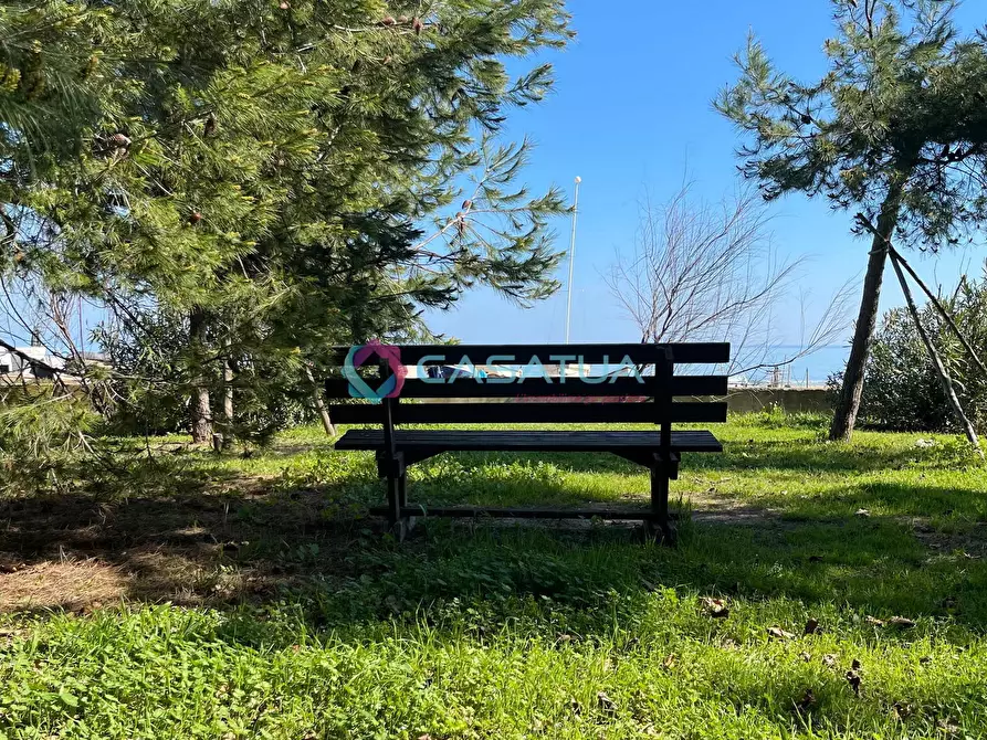 Immagine 2 di Trilocale in vendita  a Silvi