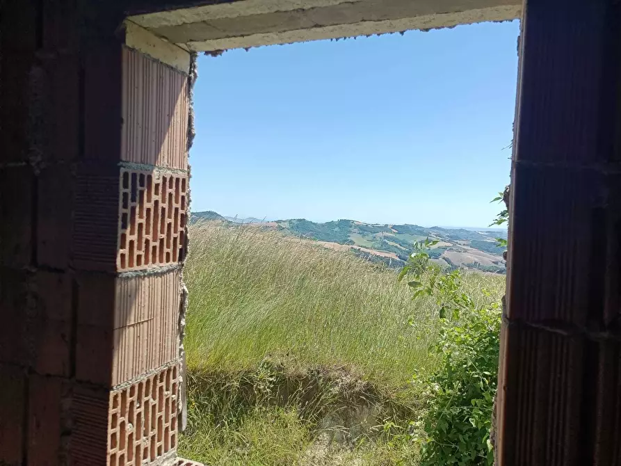 Immagine 4 di Terreno agricolo in vendita  a Farindola