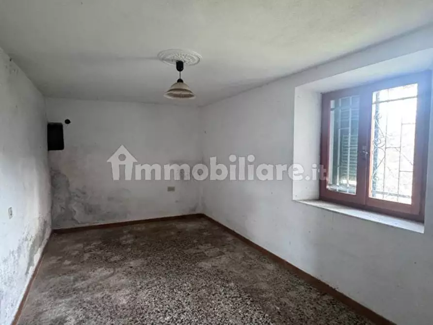 Immagine 12 di Casa indipendente in vendita  a Fosdinovo