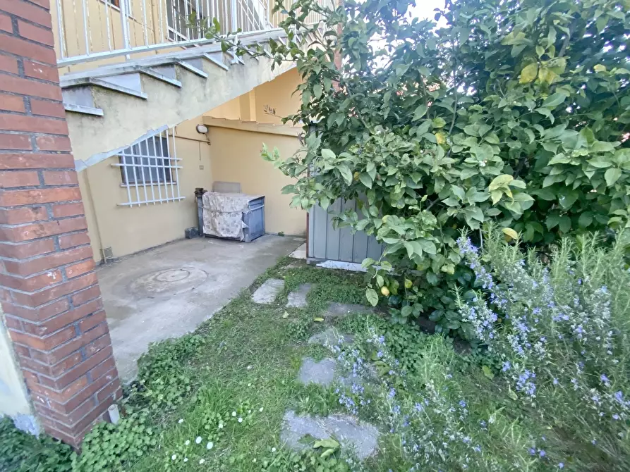 Immagine 32 di Casa trifamiliare in vendita  in Strada Statale 1 189 a Castelnuovo Magra