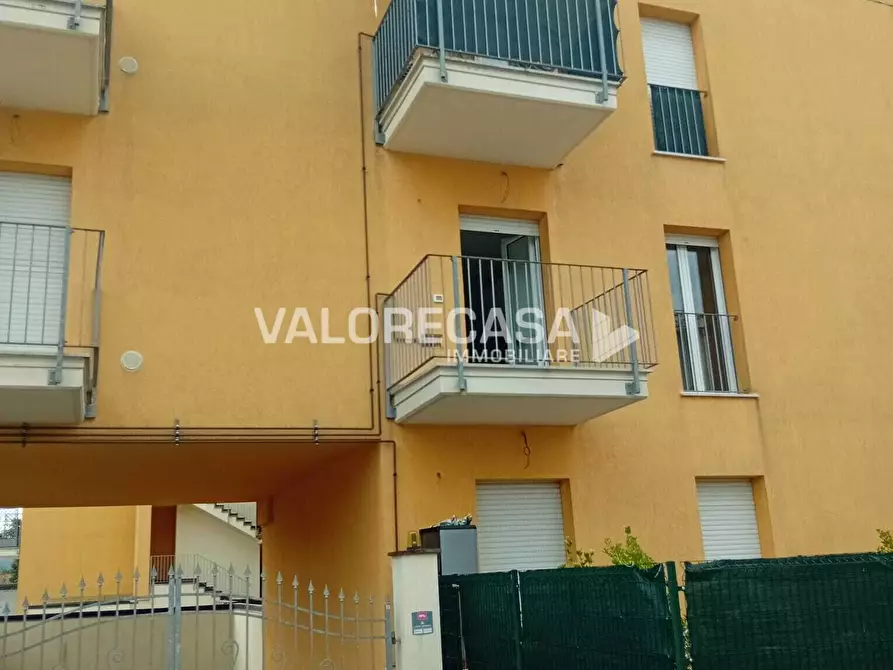 Immagine 2 di Bilocale in vendita  in Via Borghetto 27 a Castelnuovo Magra