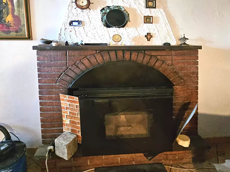 Immagine 16 di Porzione di casa in vendita  in Via Palazzina 8 a Fosdinovo