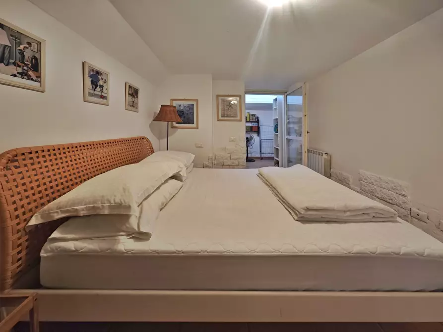 Immagine 34 di Porzione di casa in vendita  in Via Pretura 10 a Ameglia