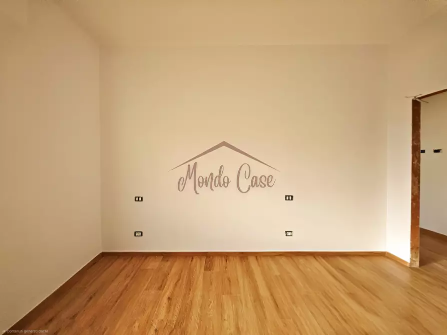 Immagine 26 di Porzione di casa in vendita  in Via dei Molini 148 a Sarzana