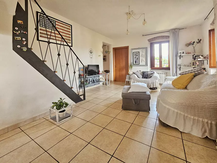 Immagine 5 di Trilocale in vendita  in Via della Crociata 8 a Sarzana