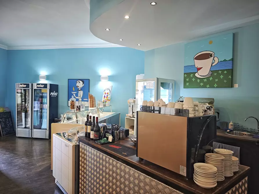 Immagine 58 di Locale commerciale in vendita  in Località Fiascherino 7 a Lerici