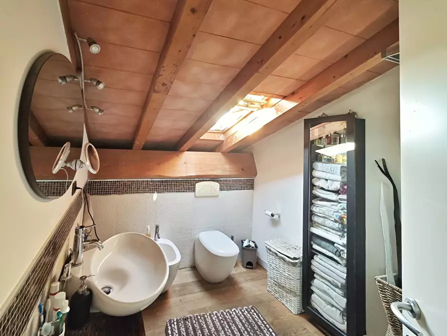 Immagine 27 di Porzione di casa in vendita  in Via Alta Nuova 76 a Sarzana