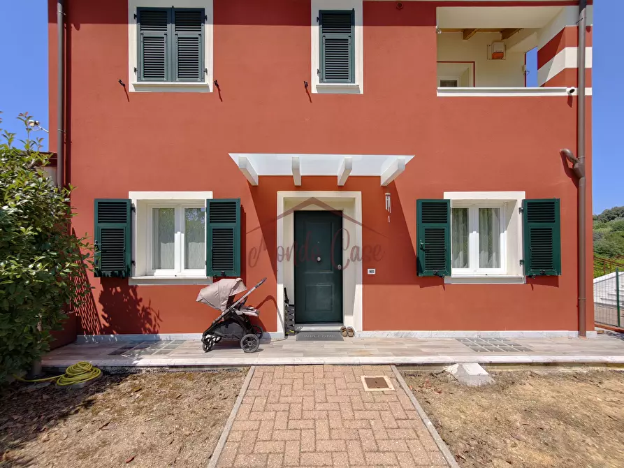 Immagine 93 di Villetta a schiera in vendita  in Via Rigazzo a Sarzana