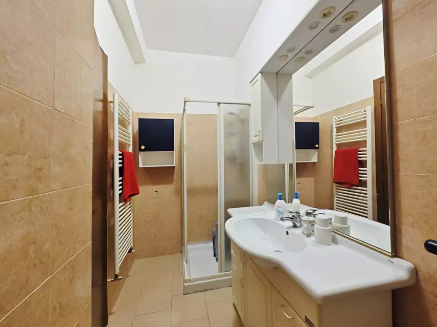 Immagine 19 di Trilocale in vendita  in Via Guerrieri 1 a Licciana Nardi