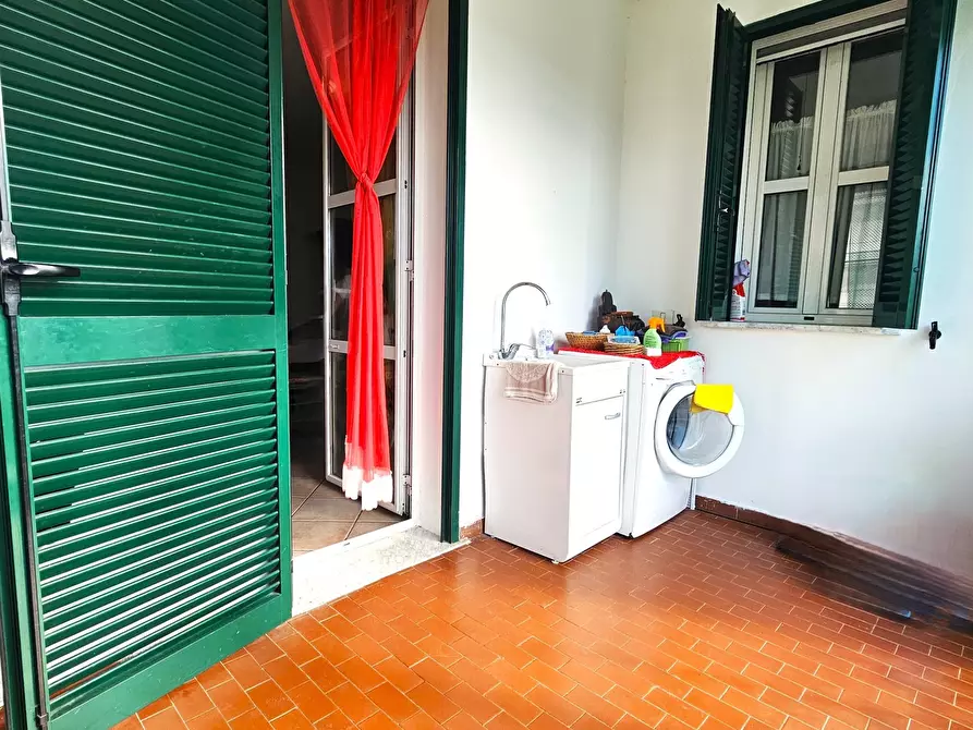 Immagine 11 di Quadrilocale in vendita  in Viale Malaspina 47 a Fosdinovo