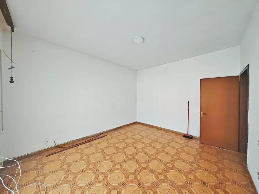 Immagine 5 di Bilocale in vendita  in Stradone D'Oria 120 a La Spezia