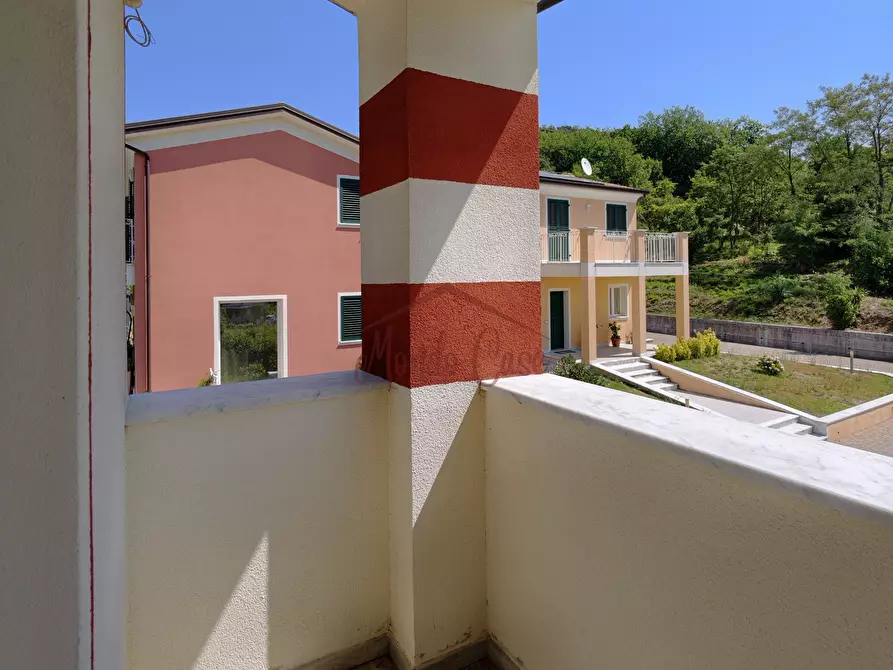 Immagine 43 di Villetta a schiera in vendita  in Via Rigazzo a Sarzana