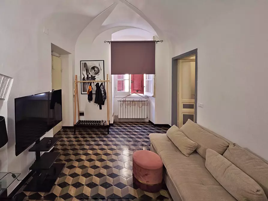 Immagine 7 di Trilocale in vendita  a Sarzana