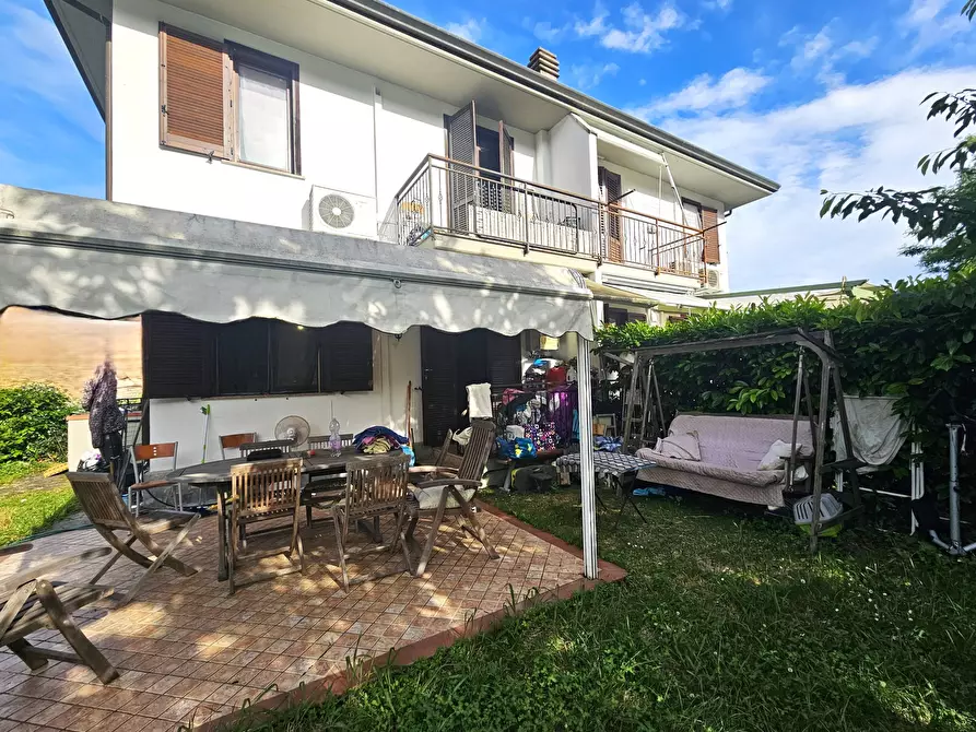 Immagine 9 di Porzione di casa in vendita  in Via Canaletto 7 a Sarzana