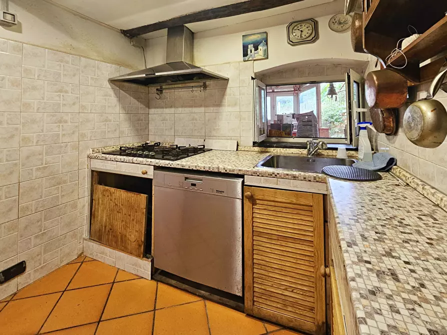 Immagine 18 di Porzione di casa in vendita  in Via Canepari 70 a Fosdinovo