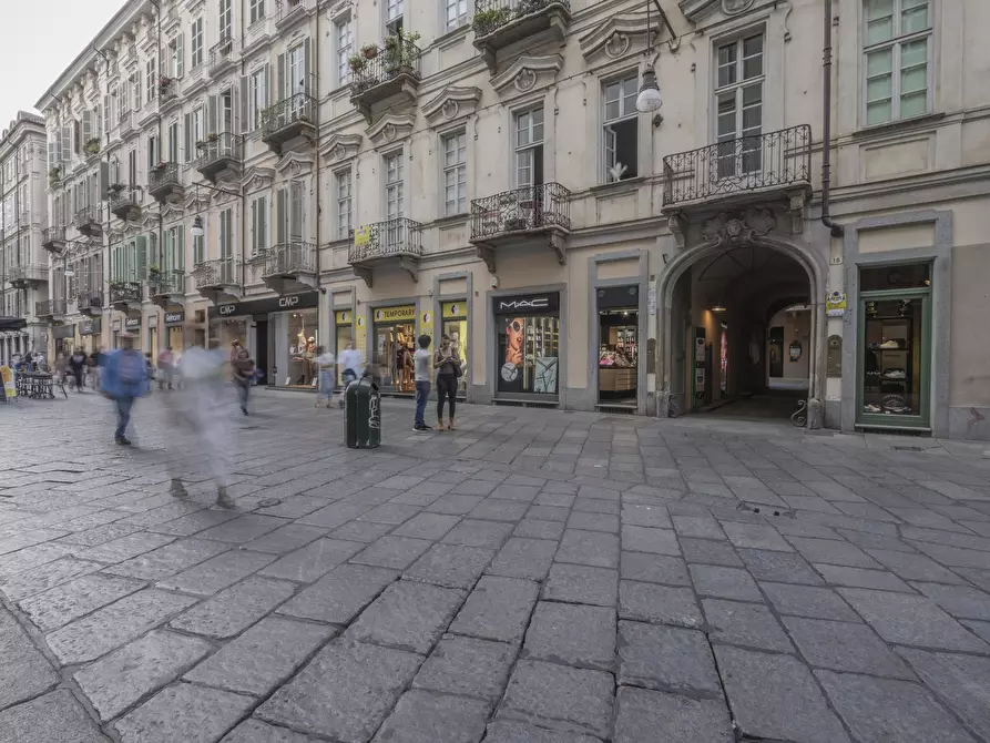 Immagine 2 di Trilocale in vendita  in Via Giuseppe Garibaldi 18 a Torino