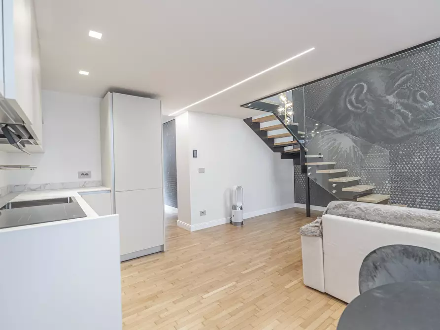 Immagine 8 di Loft/Open space in vendita  in Corso Regina Margherita 181 a Torino