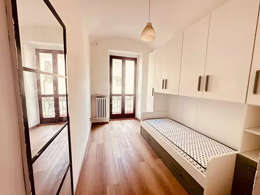 Immagine 31 di Bilocale in vendita  in Via San Donato 27 a Torino