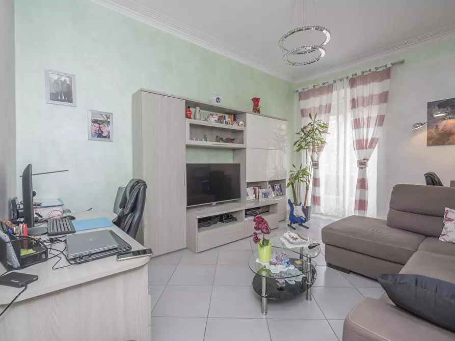 Immagine 18 di Trilocale in vendita  in Corso Novara 17 a Torino