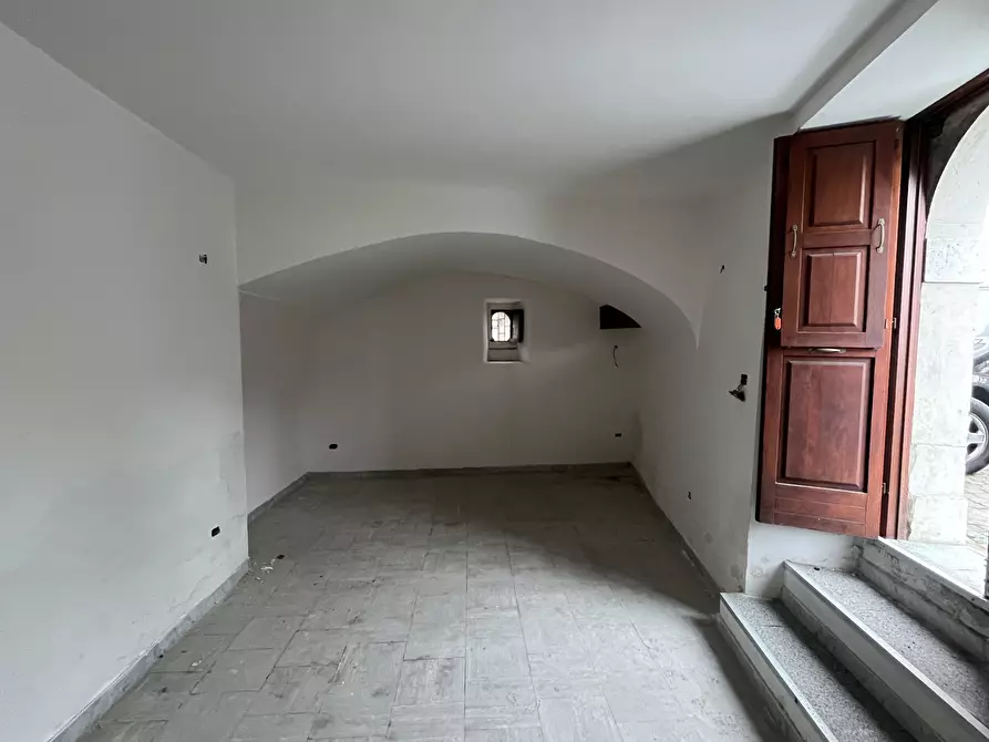 Immagine 7 di Magazzino in vendita  in Via Pretoria a Potenza