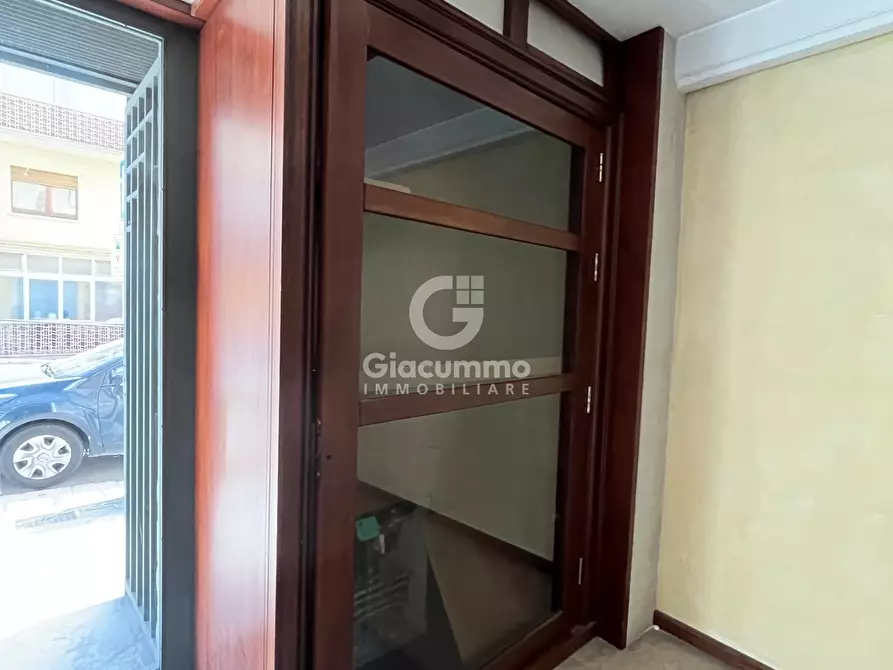 Immagine 21 di Locale commerciale in affitto  in Via Nicola Vaccaro a Potenza