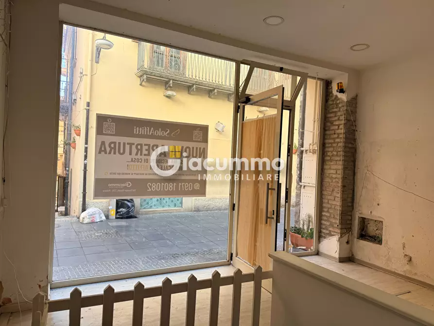 Immagine 9 di Locale commerciale in affitto  in Via Pretoria 43 a Potenza